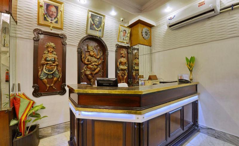 Hotel Heera Kalküta Dış mekan fotoğraf